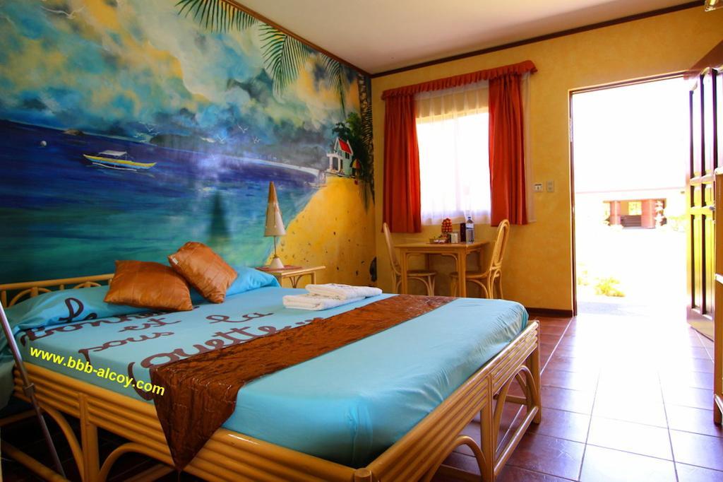 Parrot Paradise Resort Boljoon Habitación foto